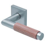 Drückergarnitur SCOOP 1X74Q auf Quadratrosette, Edelstahl matt mit Echtholz Buche-Drückergarnitur-SCOOP-GÜRTLER.shop