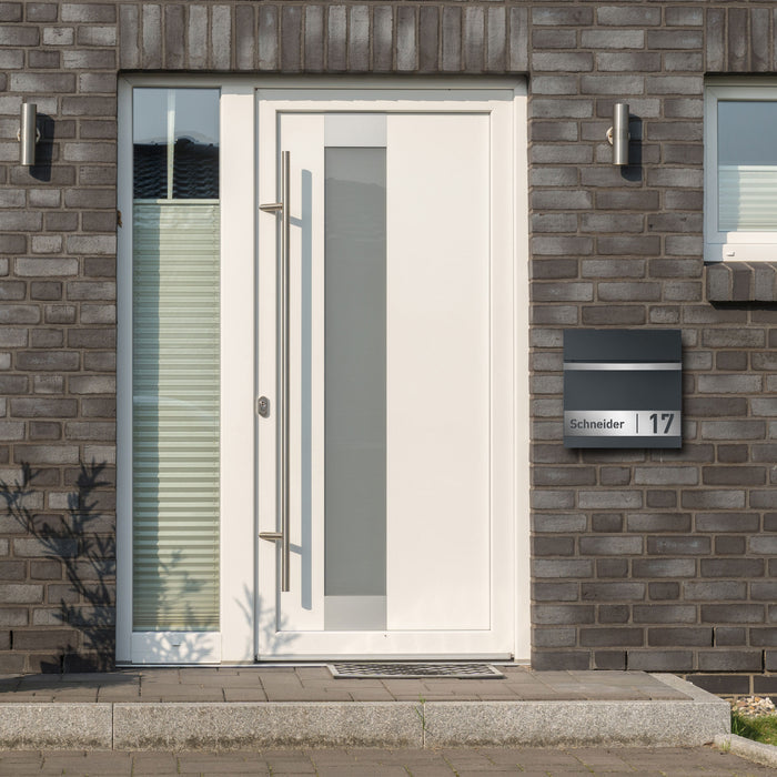 Briefkasten B3 personalisiert mit Edelstahl-Schild