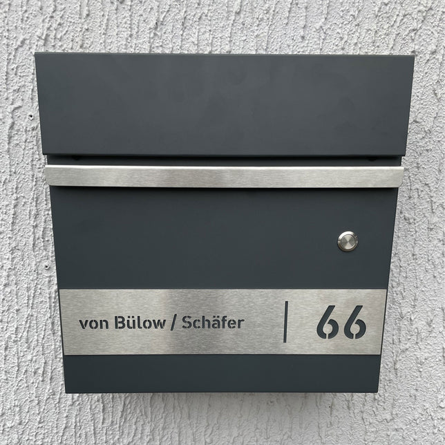 Briefkasten B3 mit Klingeltaster, personalisiert mit Edelstahlschild - GÜRTLER.shop