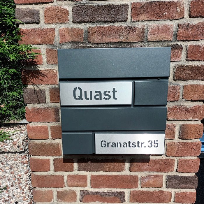 Briefkasten B4 personalisiert mit Edelstahl-Schildern - GÜRTLER.shop