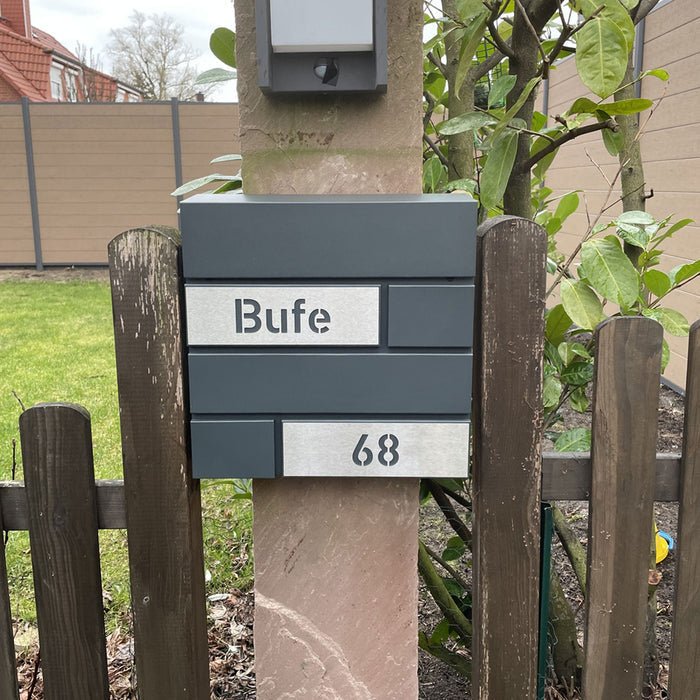 Briefkasten B4 personalisiert mit Edelstahl-Schildern - GÜRTLER.shop
