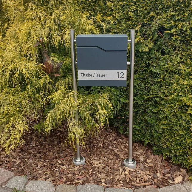 Briefkasten B7 personalisiert mit Edelstahl-Schild - GÜRTLER.shop