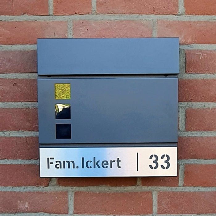 Briefkasten B9 mit Sichtfenster, personalisiert mit Edelstahlschild - GÜRTLER.shop