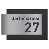 Hausnummer H6 aus Edelstahl, 3D-Effekt, pulverbeschichtet, mit Straßennamen - GÜRTLER.shop