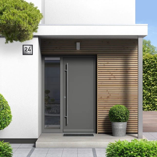 Hausnummer H7 aus Edelstahl, 3D-Effekt, pulverbeschichtet, mit Straßennamen - GÜRTLER.shop