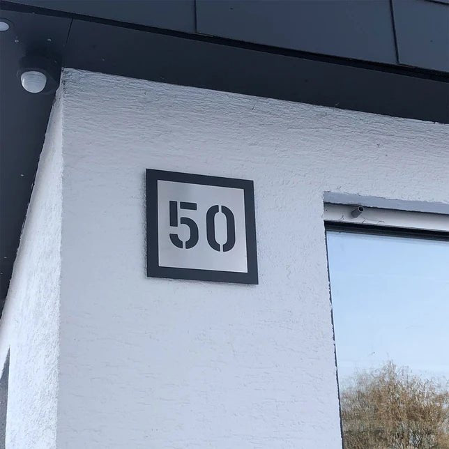Hausnummer H8 aus Edelstahl, 3D-Effekt, pulverbeschichtet - GÜRTLER.shop